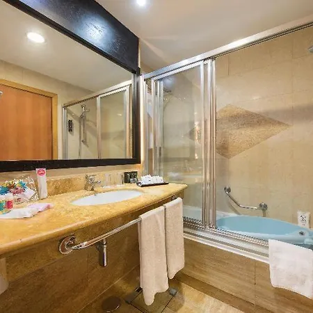 Hotel Aluasoul (adults Only) 4*